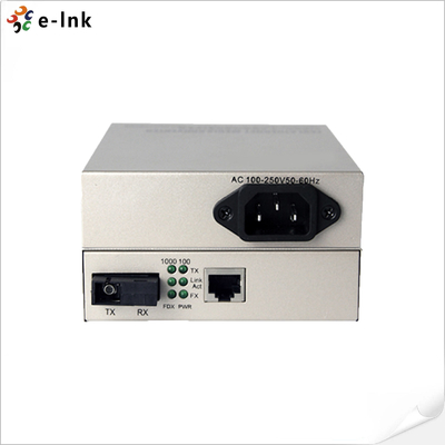 محول وسائل الإعلام 10/100M WDM Fast Ethernet مع وحدة توفير الكهرباء المدمجة