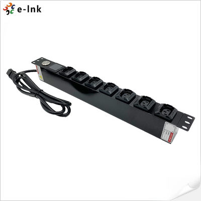 19 بوصة 1U 8 منفذ مدرج PDU مدمج في عداد الطاقة مع شاشة OLED